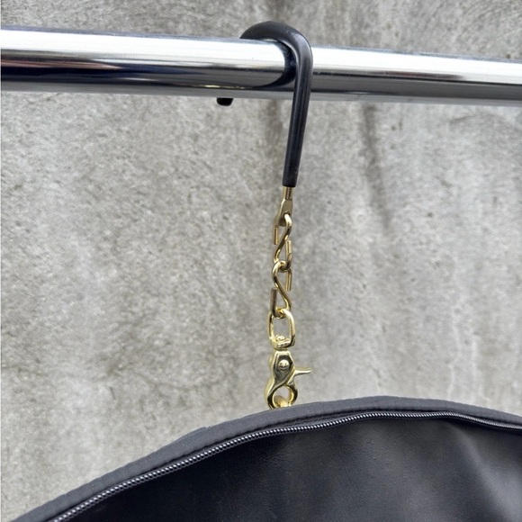 Coach leather garment bag ( MGM GRAND ) - Picture 8 of 10